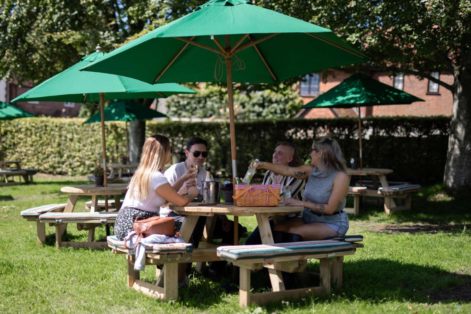 The Lamb Inn Hindon Екстер'єр фото