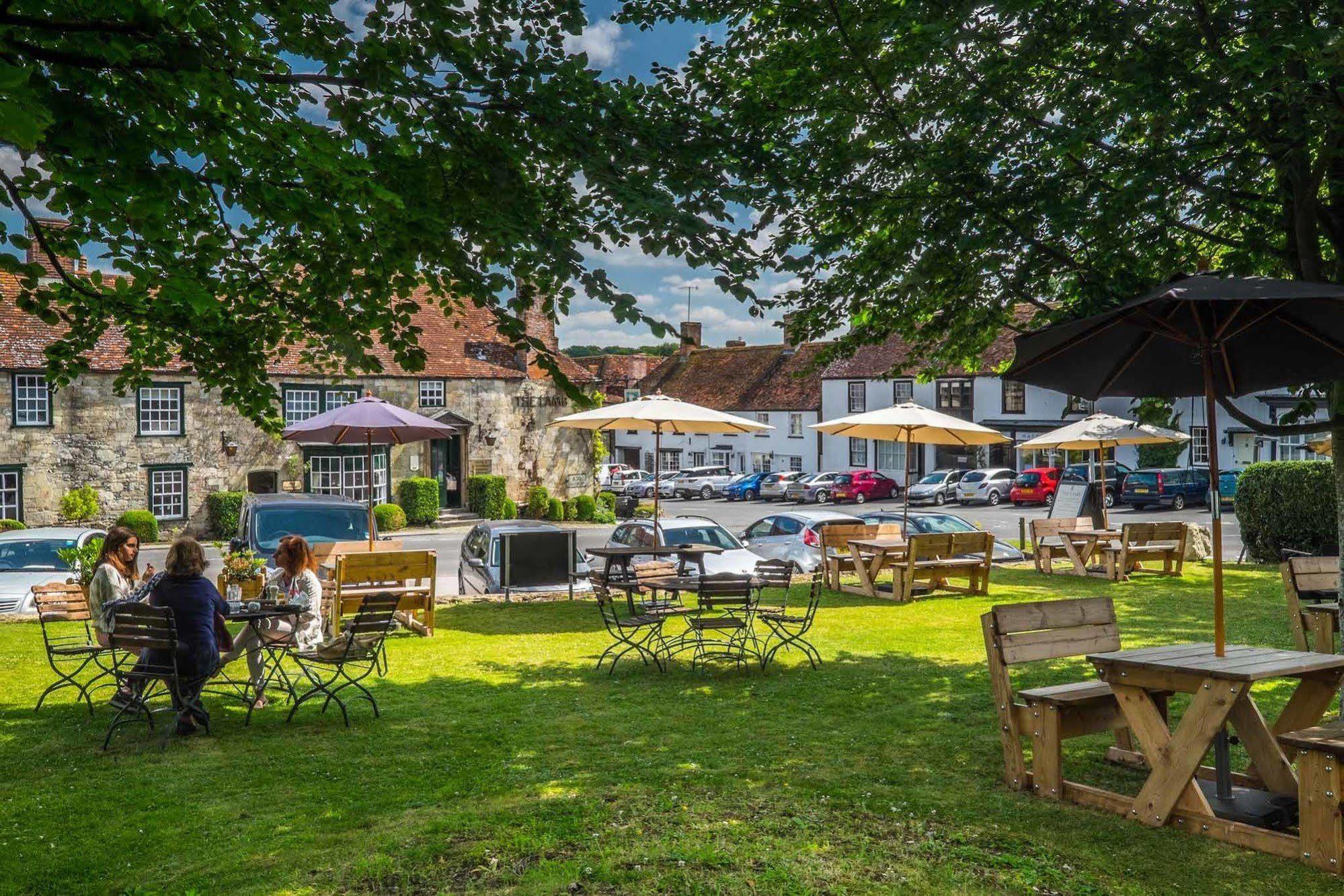The Lamb Inn Hindon Екстер'єр фото